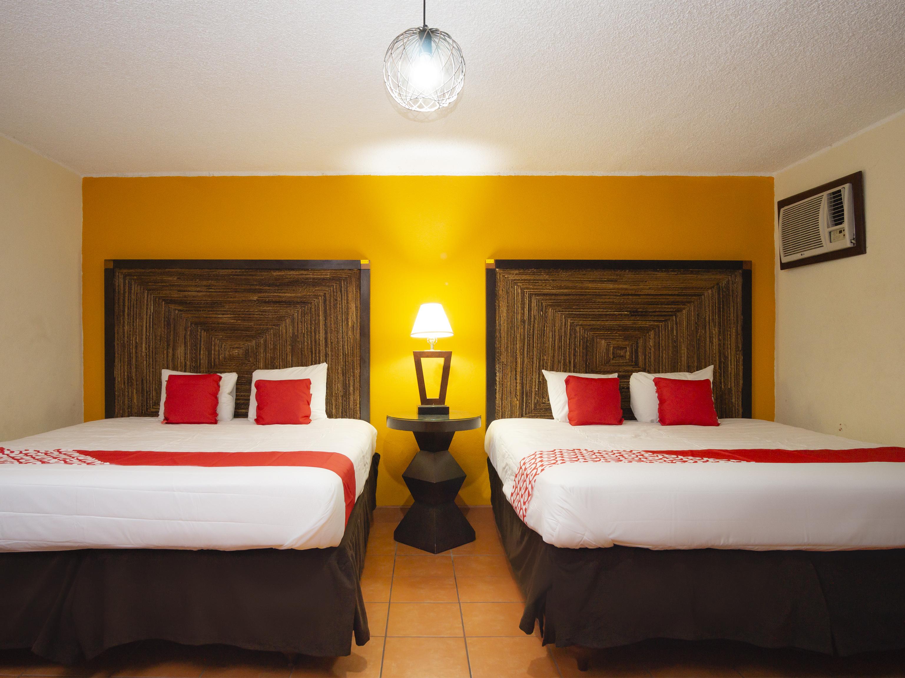 Oyo Hotel Hacienda Don Luis, Rosarito Exterior foto A typical OYO hotel room in Mexico City