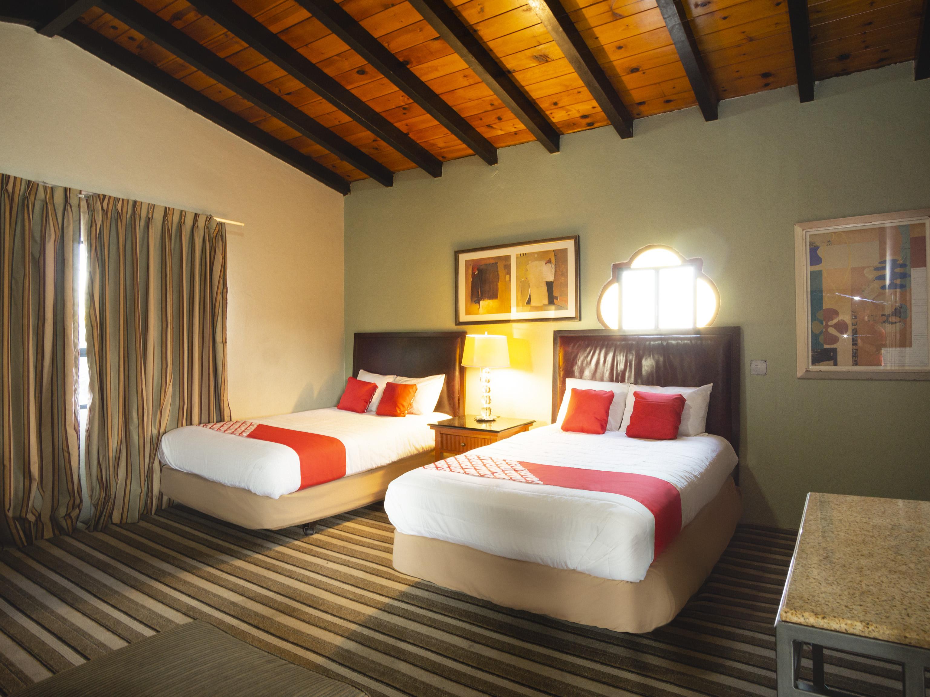 Oyo Hotel Hacienda Don Luis, Rosarito Exterior foto A typical room at the hotel