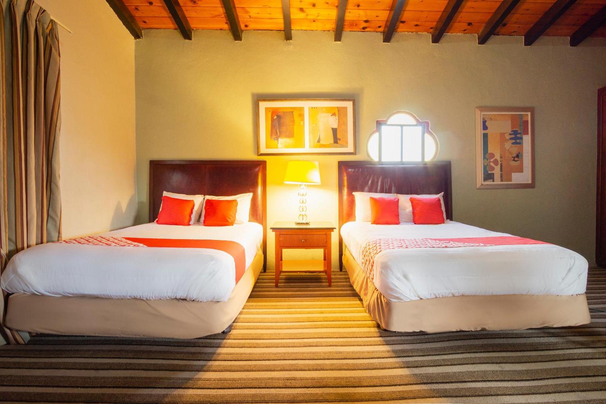 Oyo Hotel Hacienda Don Luis, Rosarito Exterior foto A room at the hotel