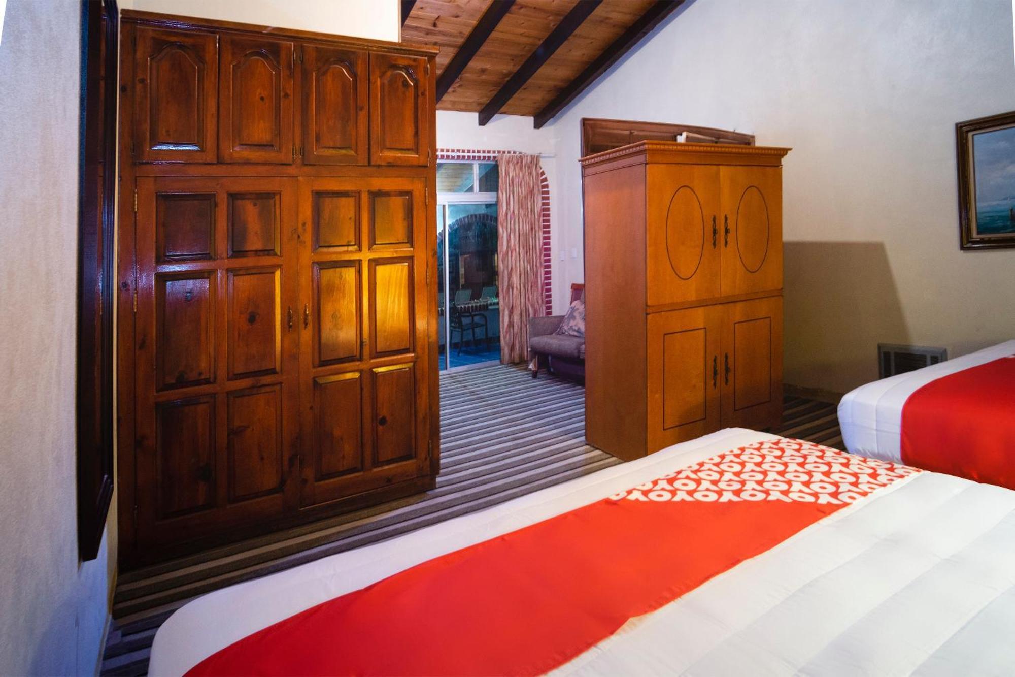 Oyo Hotel Hacienda Don Luis, Rosarito Exterior foto A room at the hotel